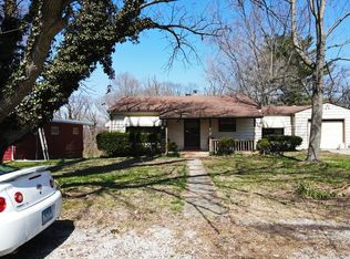 3910 Rio Vista Dr, Godfrey, IL 62035