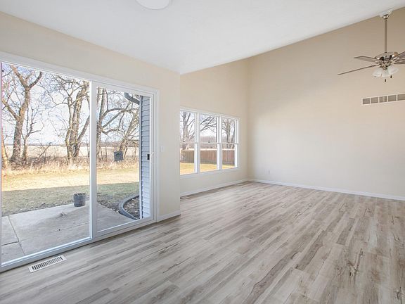 2nd image of 23123 Amber Valley Dr