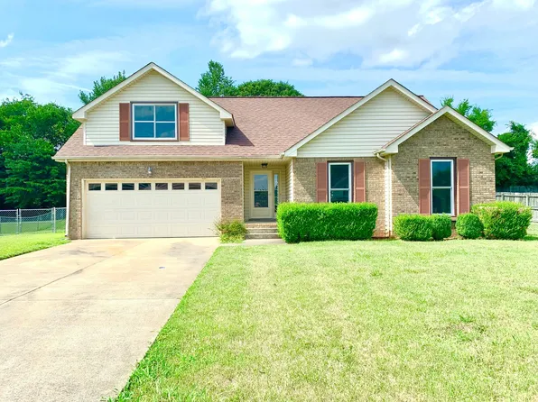 315 Harold Dr, Clarksville, TN 37040