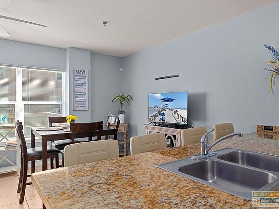 5th image of 107 E Ling St #107