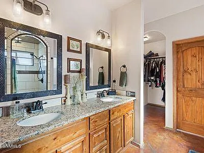 3635 Santa Cecilia Ave — Photo 16
