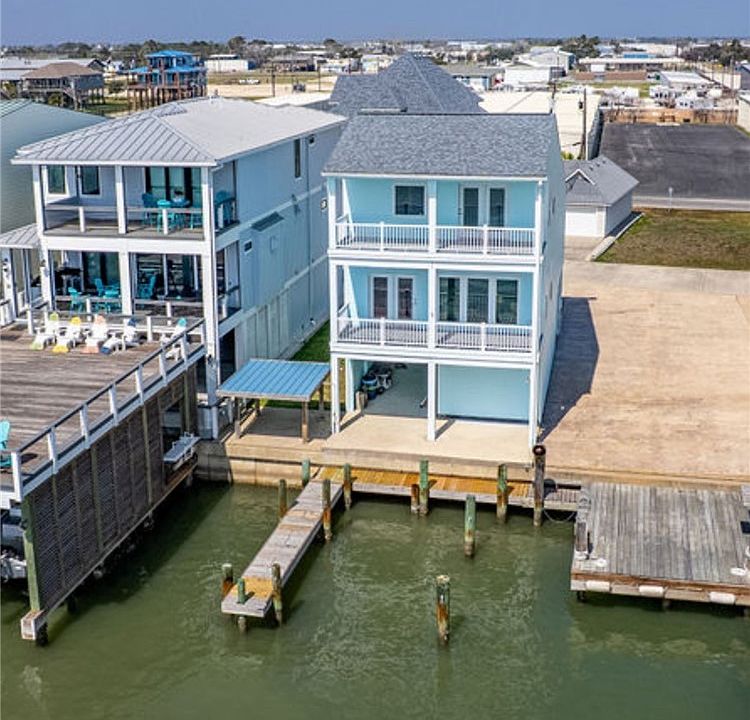 1st image of 27 Las Palmas Dr