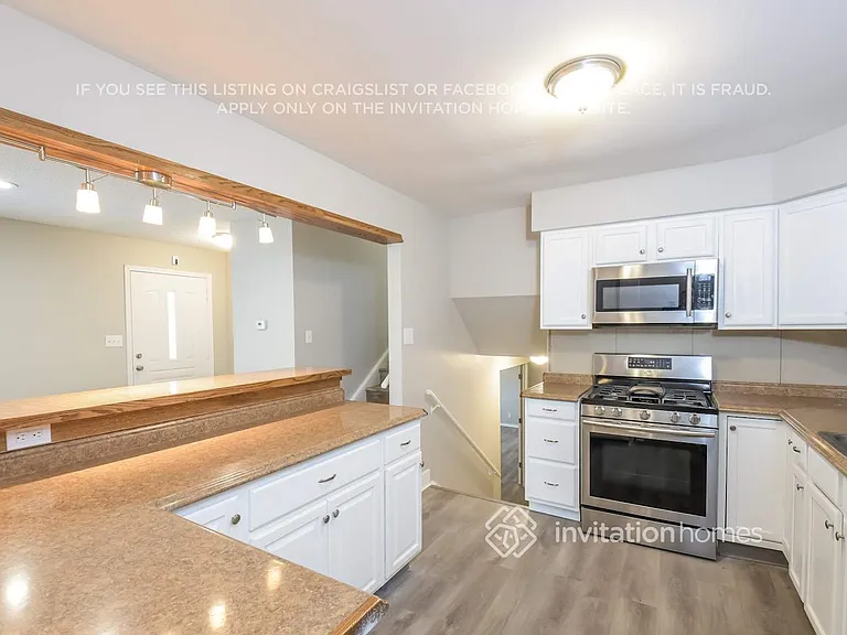 13030 E 47th Avenue Cir — Photo 7