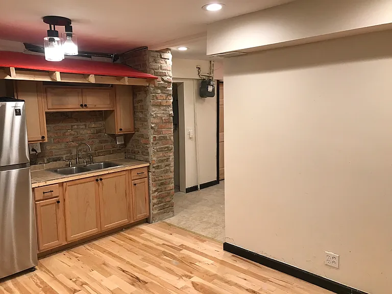 9616 S Exchange Ave #1R — Photo 23