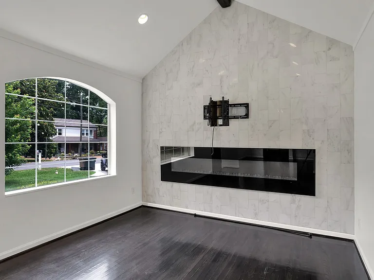 4007 Auburn Ln — Photo 6