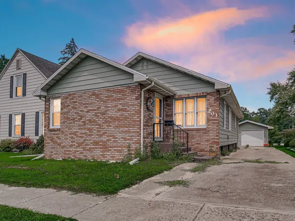 203 Klinger Ave, Plymouth, IN 46563