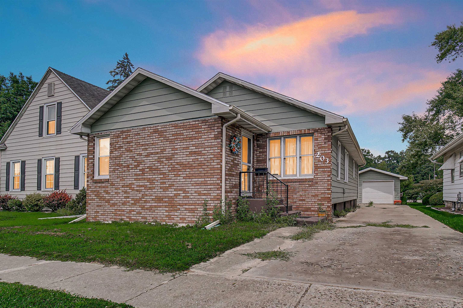 203 Klinger Ave photo 1