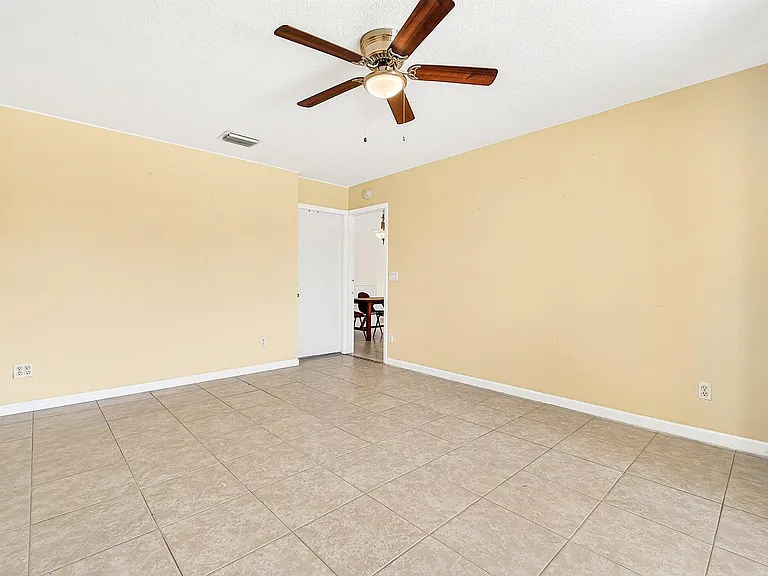 7883 Blackwood Ln — Photo 22