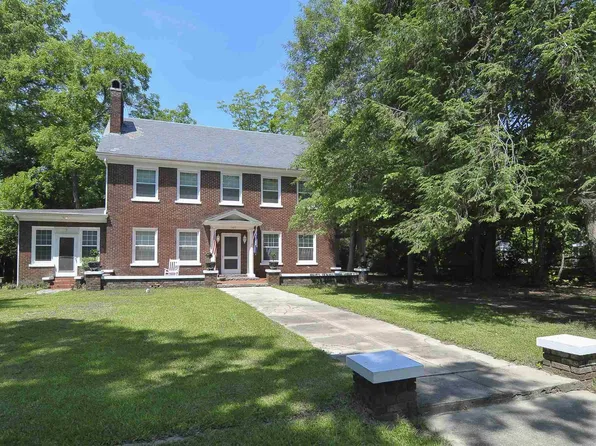 107 N Peachtree St, Batesburg, SC 29006