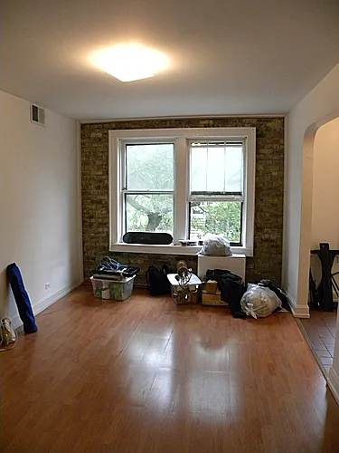 2530 N Sacramento — Photo 3
