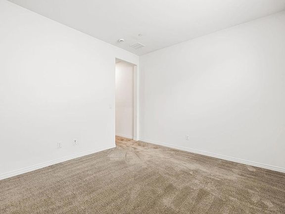 5th image of 43835 Mezzelune Way