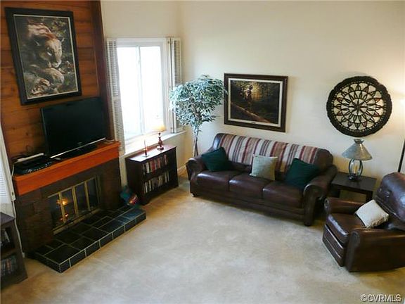 2nd image of 1707 Foxcreek Cir