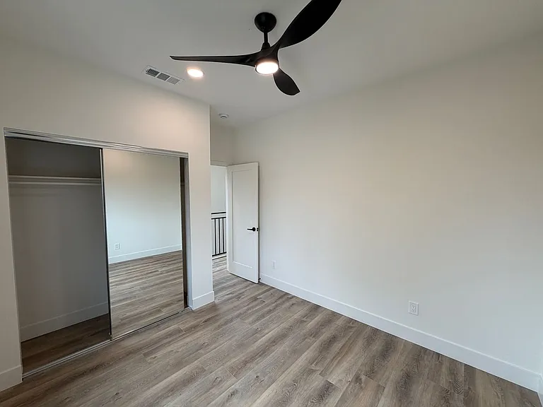 5244-5244 Unit 101 East Falls View Dr. — Photo 7