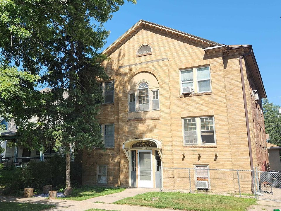 2nd image of 2106 Grandview Blvd