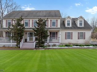 12 Meadow Ridge Rd, Columbia, NJ 07832