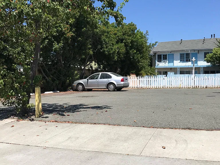 2920 Kalmia St #A — Photo 1