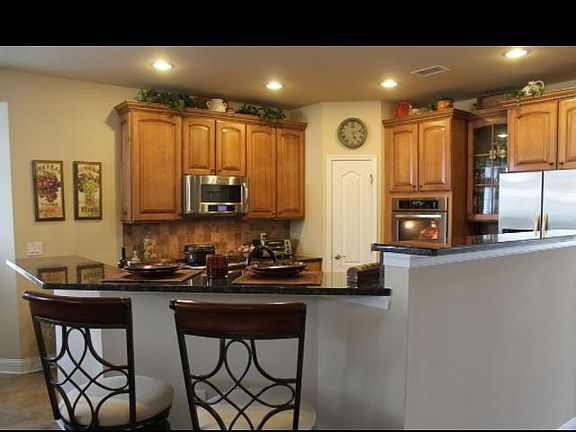 5th image of 29 Tuscany Dr