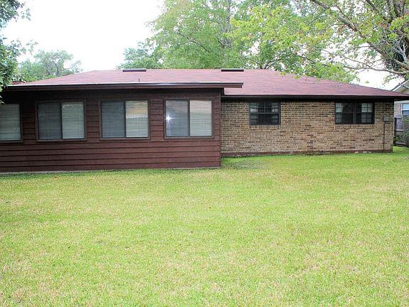 3rd image of 1539 Leestan Ct