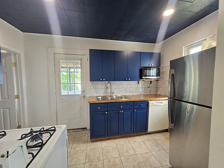 72 Town Hill Ave #1 — Photo 14