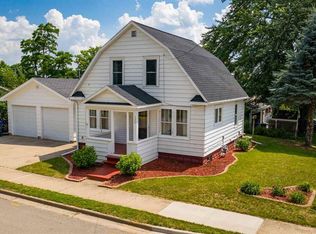 326 W Cedar St, Hortonville, WI 54944