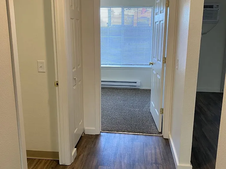 1428 N Raymond St — Photo 9