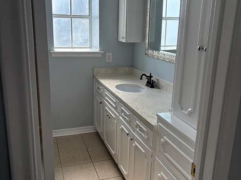 3730 Fairfield Ave #205 — Photo 15