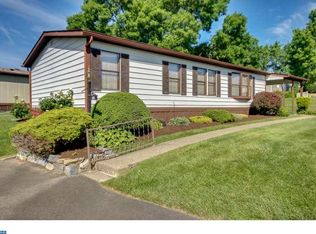 232 Cherrywood Ct, North Wales, PA