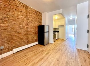 122 Linden St #2R, Brooklyn, NY 11221