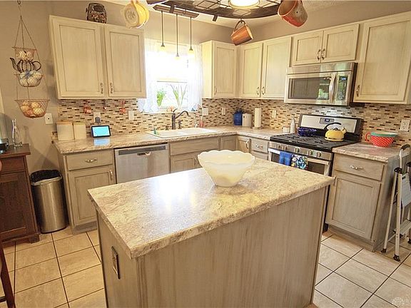 5th image of 6401 Symmes Ln