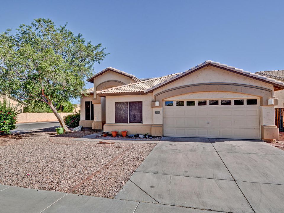 2nd image of 410 W Campo Bello Dr