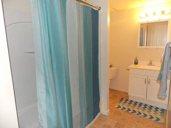 4th image of 2509 Woodhill Ct APT 16