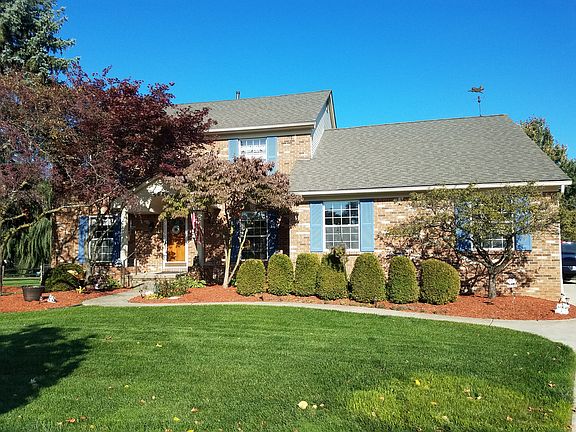 4th image of 3820 Victoria Dr