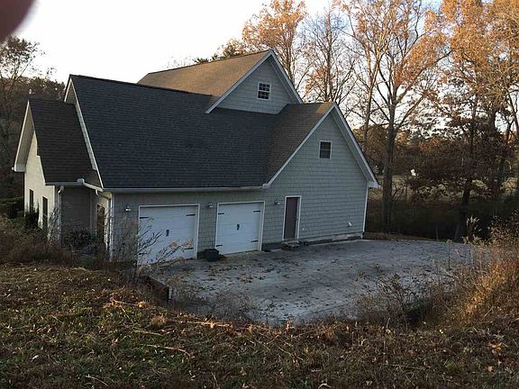 4th image of 8166 Cross Creek Dr