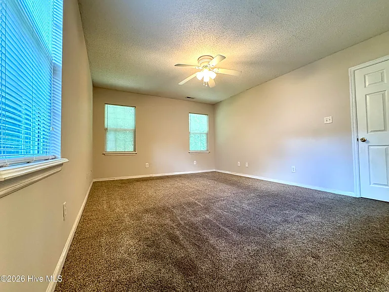 521 Jimmies Creek Dr — Photo 15