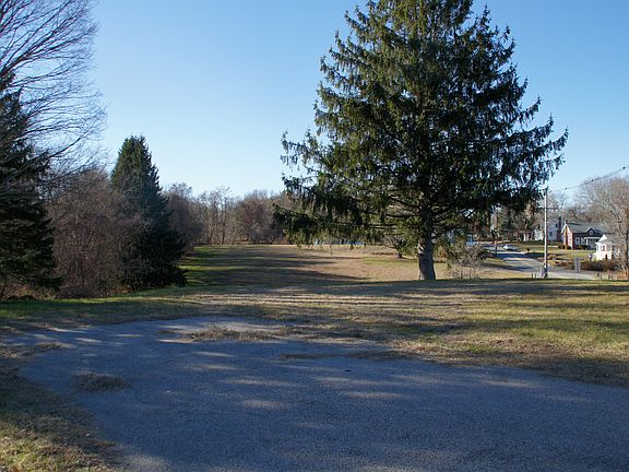 2nd image of 14 Otrobando Ave