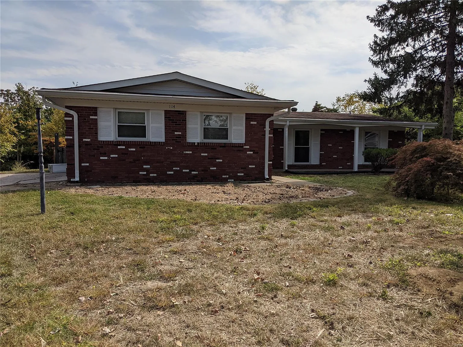 114 Francis Ct photo 1