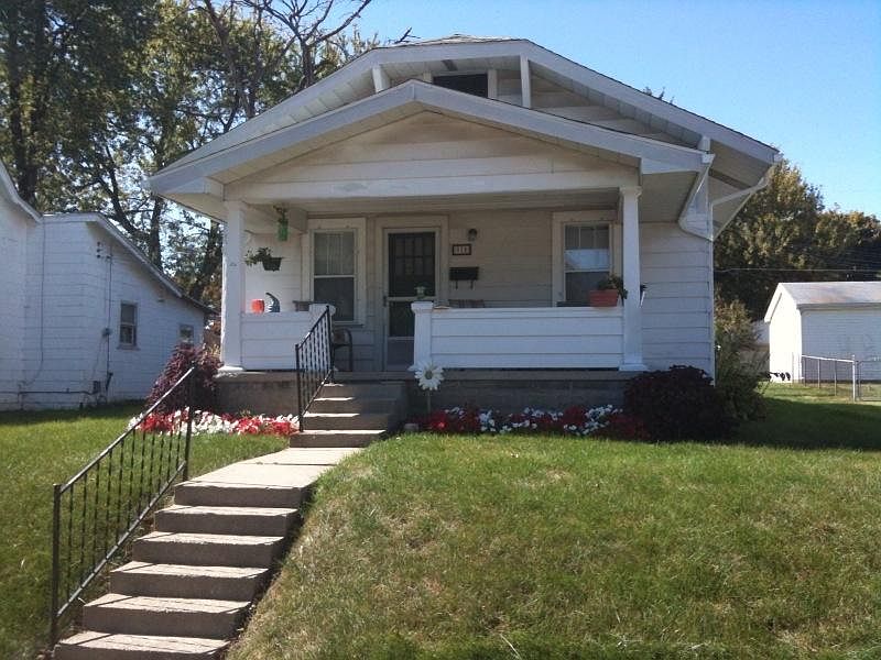 2nd image of 910 S 21st St
