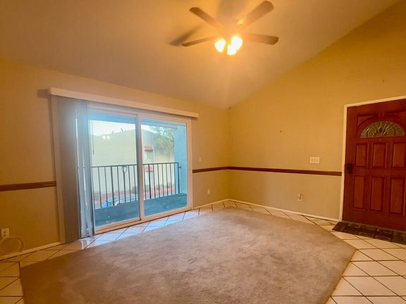 4th image of 824 S Langley Ave Unit 201