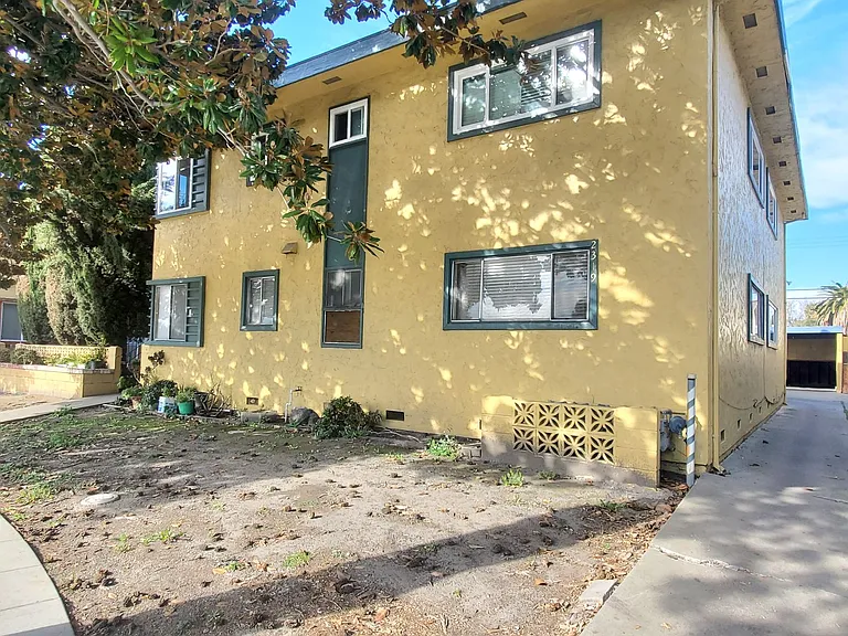 Monroe2319 — Photo 1