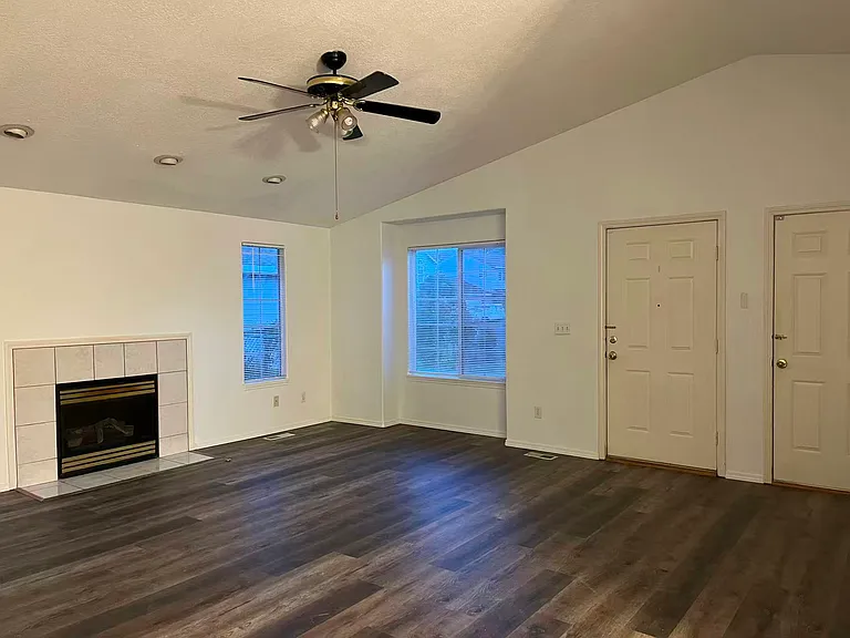 4618 SE 116th Ave — Photo 12