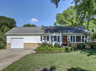5407 Linden St, Roeland Park, KS 66205