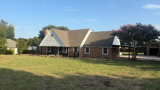 13980 Red Wood Cir S — Photo 2