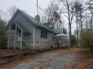 299 Pearson Rd, Tamassee, SC 29686