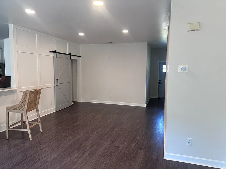 1014 Winterberry Cir — Photo 4