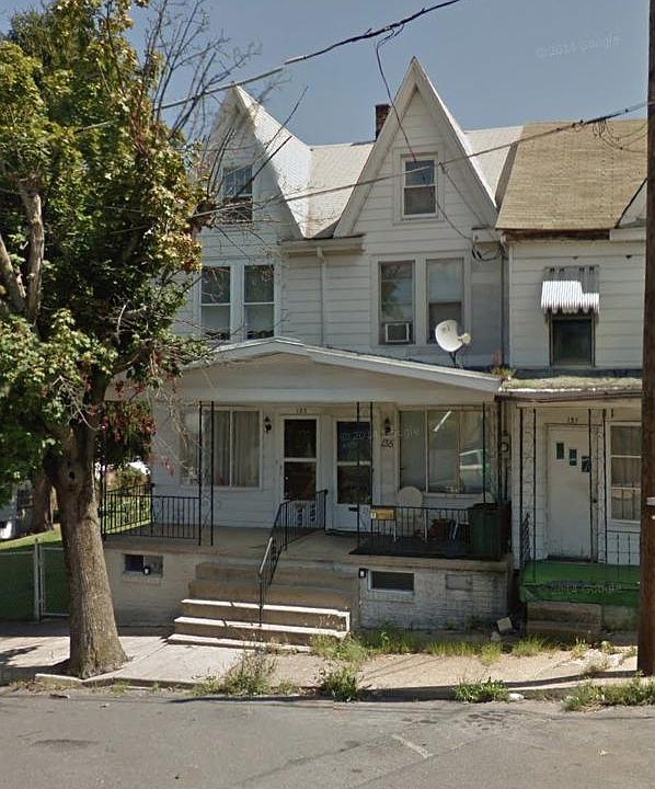 2nd image of 135 S Locust St
