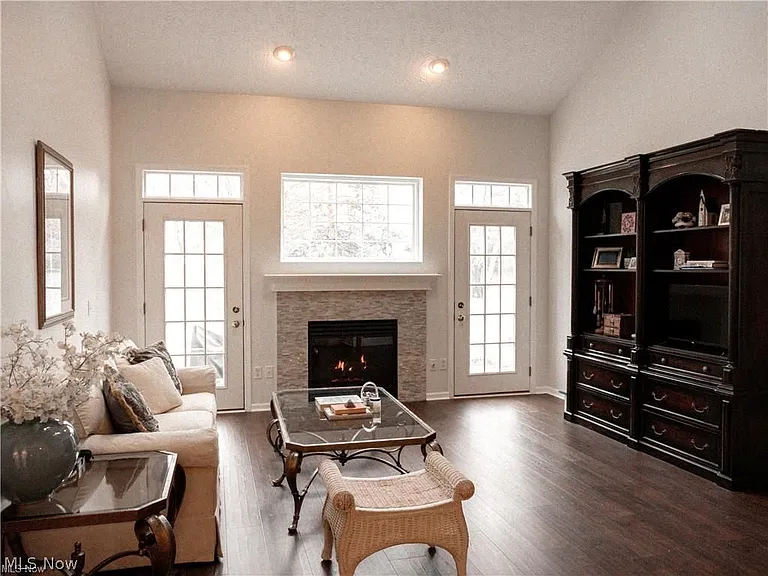 2695 Wyndgate Ct — Photo 6
