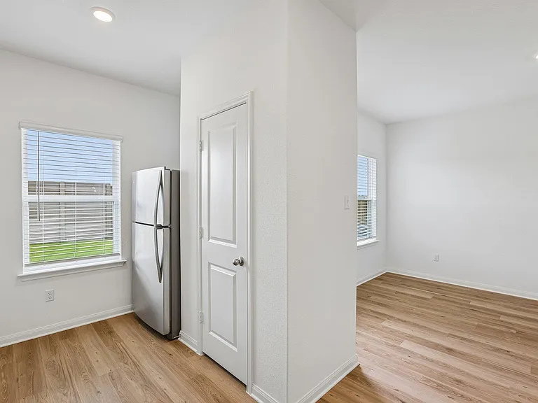 18400 Stellers Sea St — Photo 11