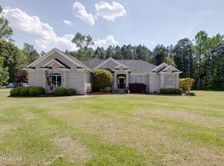 3286 J C Galloway Rd, Grimesland, NC 27837