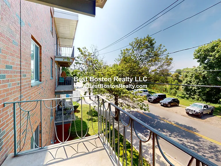 435 Shirley St #36 — Photo 7