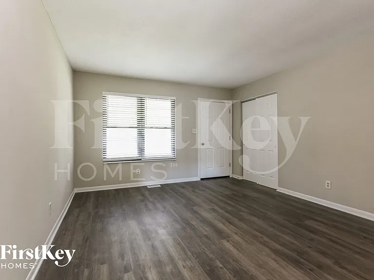6005 Dollar Hide South Dr — Photo 6